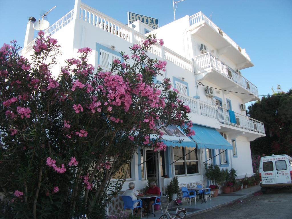 Miramare Hotel Lakkíon Dış mekan fotoğraf