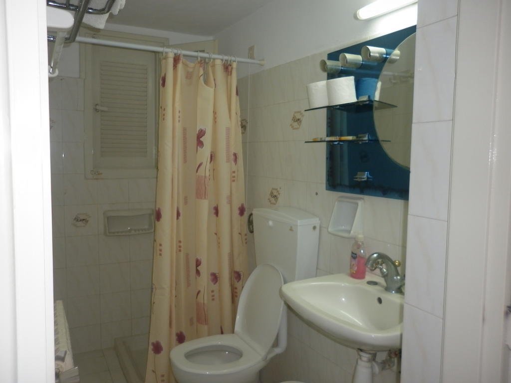 Miramare Hotel Lakkíon Oda fotoğraf